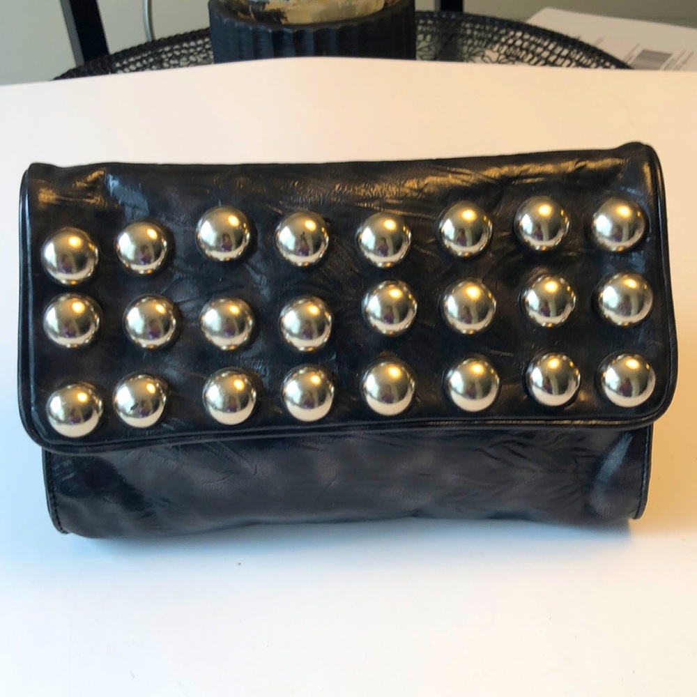 Chocolate New York clutch